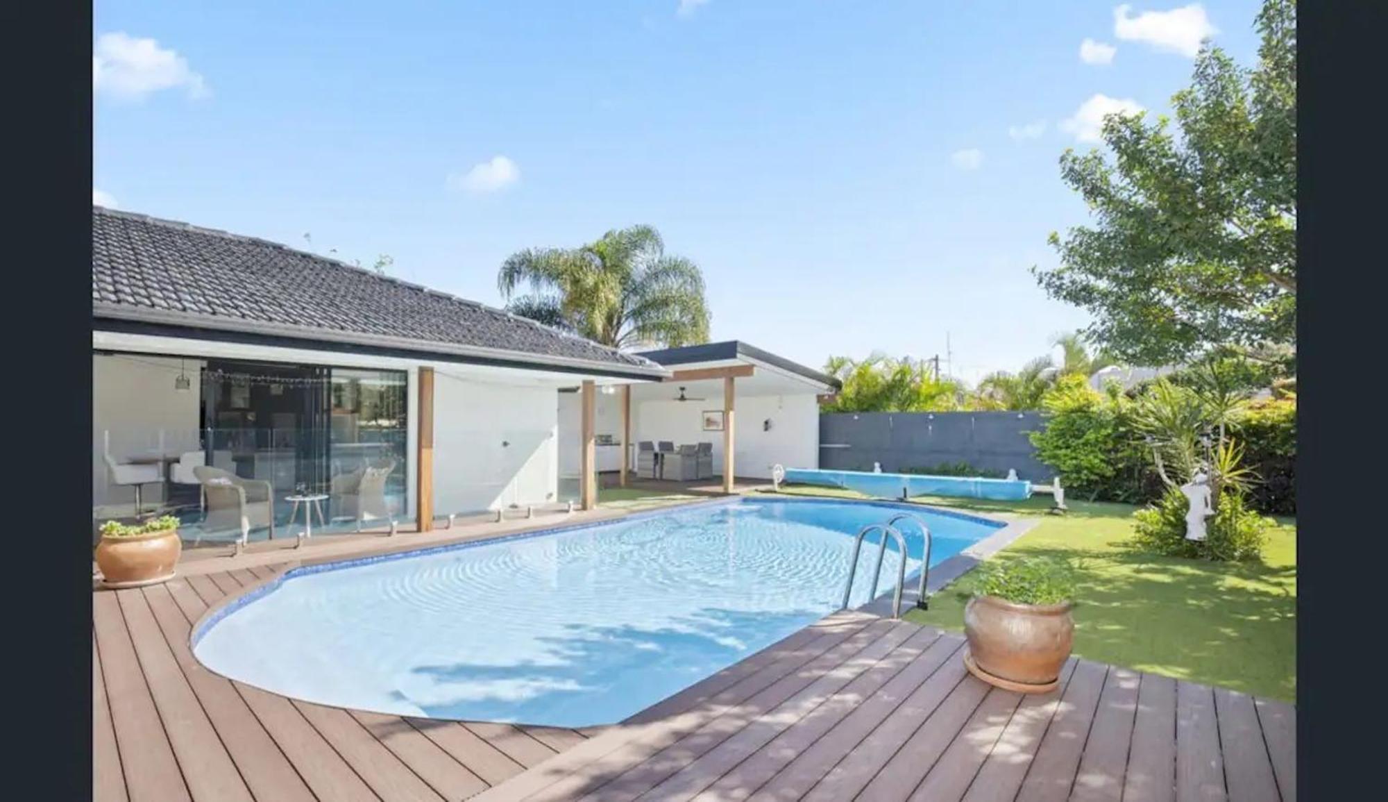 Holiday home With Pool And Mini Golf! Gold Coast